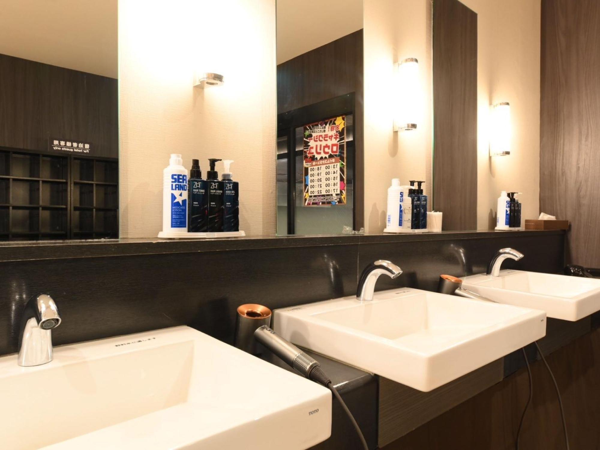 The Centurion Sauna Rest & Stay Sapporo Male Only Екстериор снимка